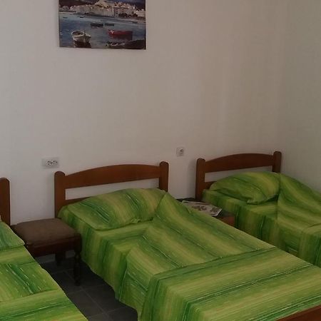Rooms Sijak Bar Luaran gambar